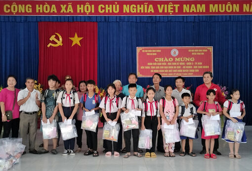 An Giang chăm lo, hỗ trợ nạn nhân da cam/dioxin
