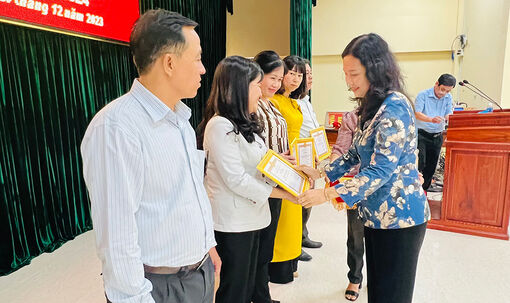Nhiều tập thể, cá nhân ở TP. Long Xuyên được khen thưởng trong công tác xây dựng Đảng năm 2023