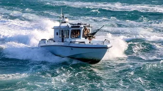 Thuyền không người lái chở đầy chất nổ của Houthi phát nổ trên Biển Đỏ