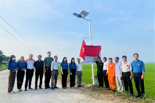 TP. Châu Đốc khánh thành công trình thanh niên “Thắp sáng biên giới”