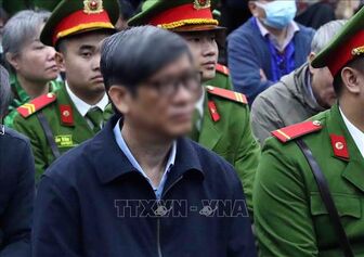 Vụ Việt Á: Cựu Bộ trưởng Bộ Y tế Nguyễn Thanh Long bị đề nghị từ 19 - 20 năm tù