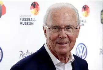 Vĩnh biệt huyền thoại bóng đá Đức Franz Beckenbauer