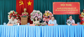 Phó Chủ tịch HĐND tỉnh An Giang Đinh Thị Việt Huỳnh tiếp xúc cử tri huyện Châu Thành