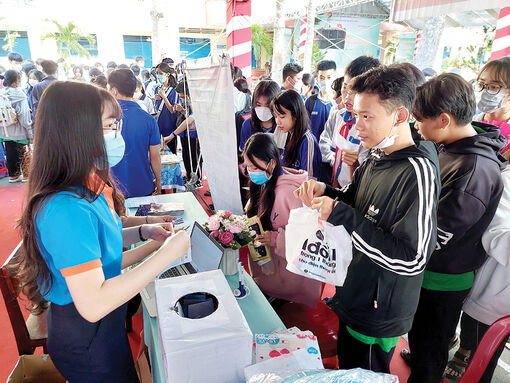 An Giang phát triển tổ chức Đảng, đảng viên trong doanh nghiệp