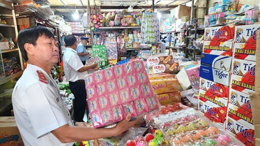 Kiểm tra an toàn thực phẩm Tết Nguyên đán Giáp Thìn và mùa Lễ hội Xuân 2024 ở TP. Long Xuyên
