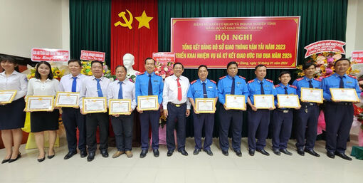 Sở Giao thông vận tải An Giang đã vượt qua khó khăn hoàn nhiệm vụ