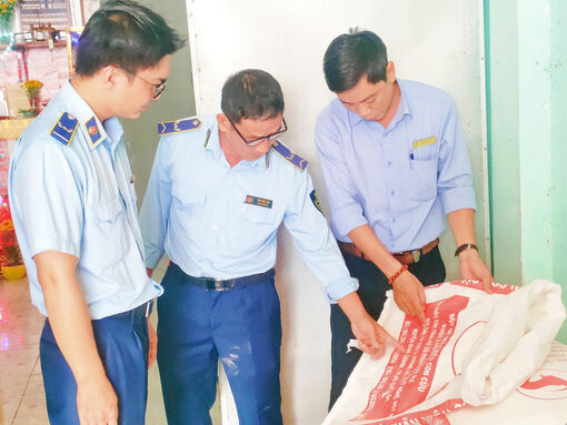 Kiểm tra an toàn vệ sinh thực phẩm trước trong và sau Tết Nguyên đán
