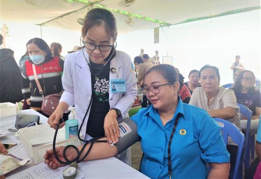Liên đoàn Lao động TP. Châu Đốc tổ chức tầm soát loãng xương và tư vấn sức khỏe cho đoàn viên, người lao động
