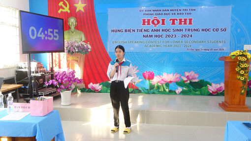 Tri Tôn tổ chức Hội thi hùng biện tiếng Anh cấp THCS