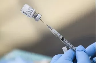 WHO: Vaccine ngừa COVID-19 đã cứu sống ít nhất 1,4 triệu người tại châu Âu
