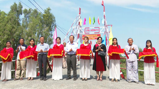 Khánh thành cầu Kênh 11 xã Ô Long Vĩ