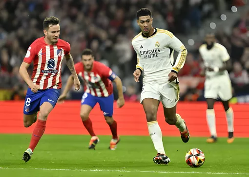 Real Madrid gục ngã trước Atletico, Barcelona vào tứ kết Cúp Nhà vua