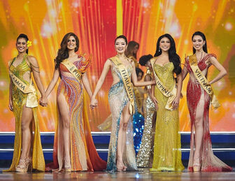 3 mỹ nhân lọt Top 5 Miss Global cùng mặc váy của nhà thiết kế Việt