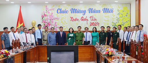 Đoàn đại biểu tỉnh Kandal thăm, chúc Tết tỉnh An Giang