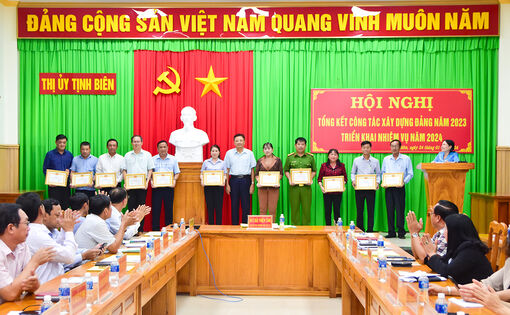 Nâng cao công tác xây dựng Đảng tại TX. Tịnh Biên