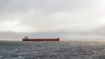 Houthi tấn công tàu chở dầu của Nga