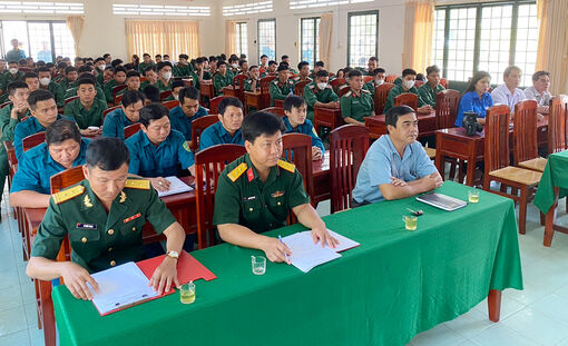 Tri Tôn đón 72 quân nhân xuất ngũ trở về địa phương