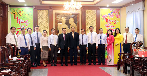 Bí thư Tỉnh ủy, Tỉnh trưởng tỉnh Champasak chúc Tết lãnh đạo và Nhân dân tỉnh An Giang