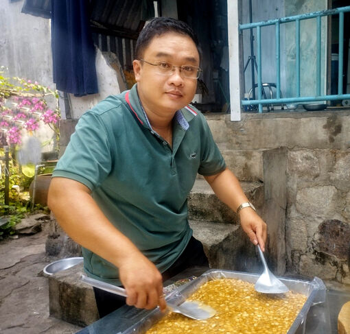 Phát triển kinh tế từ kẹo mè xửng