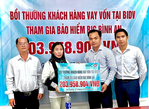 Tổng Công ty Bảo hiểm BIDV chi nhánh Kiên Giang chi trả quyền lợi bảo hiểm hơn 200 triệu đồng cho người vay vốn bị tử vong do bệnh