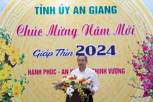 Họp mặt cán bộ lãnh đạo chủ chốt cấp tỉnh qua các thời kỳ Xuân Giáp Thìn 2024