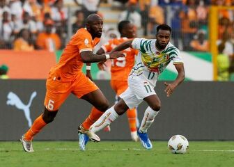 Bờ Biển Ngà vào bán kết với 9 cầu thủ, Nam Phi nghẹt thở hạ Mali