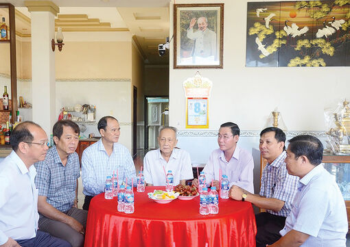 “Sắc Xuân” trên quê hương Châu Phú