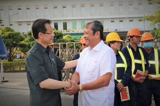 Bí thư Tỉnh ủy An Giang ghi nhận những đóng góp của công nhân môi trường