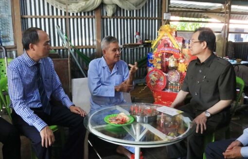 Tết của đoàn kết, nhân văn