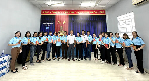 Biểu dương Trung tâm Văn hóa - Thể thao - Du lịch và Truyền thanh huyện Tri Tôn