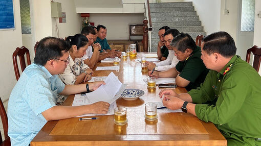 Chủ tịch UBND huyện An Phú kiểm tra công tác giao quân