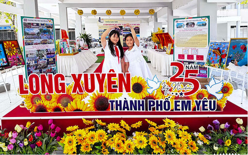 Chấm thi trang trí khu vực triển lãm và vui chơi trong các cơ sở giáo dục chủ đề “Vì quê hương Long Xuyên”