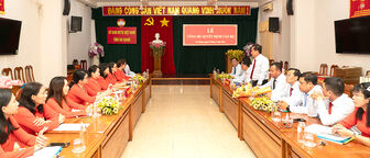 Đảng đoàn MTTQVN tỉnh An Giang công bố và trao quyết định cán bộ