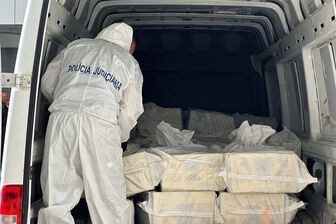 Phát hiện hơn 1,3 tấn cocaine giấu trong cá đông lạnh tại Bồ Đào Nha