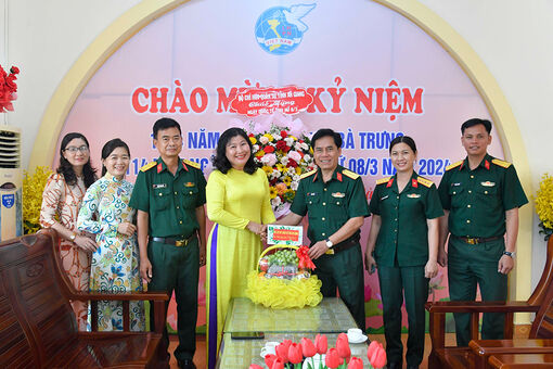 Bộ Chỉ huy Quân sự tỉnh An Giang chúc mừng Ngày Quốc tế Phụ nữ 8/3