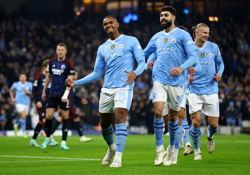 Haaland lập công, Man City bay vào tứ kết Champions League