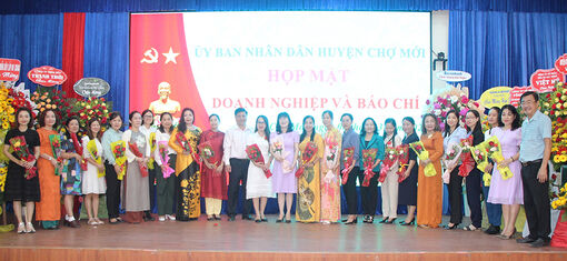 Chợ Mới tri ân doanh nghiệp và báo chí