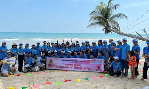 Liên đoàn Lao động tỉnh An Giang tổ chức học tập chuyên đề và thi cán bộ nữ công giỏi