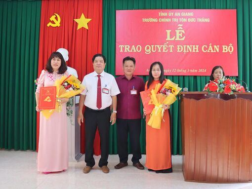 Trường Chính trị Tôn Đức Thắng trao quyết định bổ nhiệm viên chức quản lý