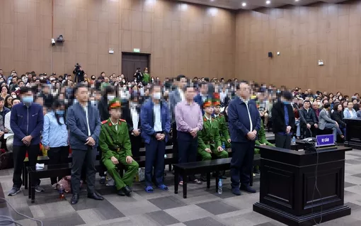 Hơn 1.000 bị hại tới dự phiên xét xử sơ thẩm vụ án Tân Hoàng Minh