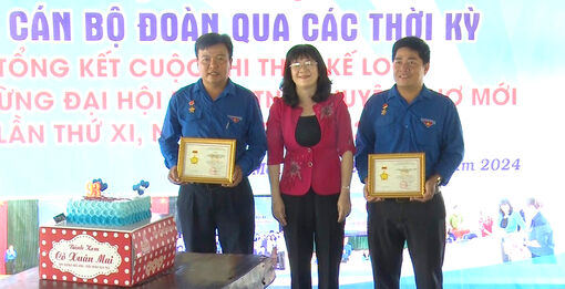 Huyện đoàn Chợ Mới tổ chức họp mặt cán bộ đoàn qua các thời kỳ