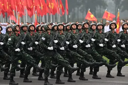 Kiểm tra huấn luyện diễu binh, diễu hành kỷ niệm 70 năm Chiến thắng Điện Biên Phủ