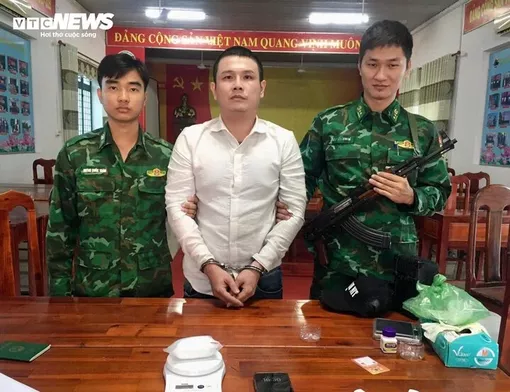 Mang ma tuý từ Campuchia về Việt Nam, vừa qua cửa khẩu thì bị bắt