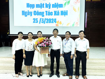 Bệnh viện Sản- Nhi An Giang họp mặt, tôn vinh những người làm công tác xã hội trong bệnh viện
