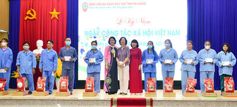 Bệnh viện Đa khoa Khu vực tỉnh An Giang nâng cao chất lượng công tác từ thiện - xã hội