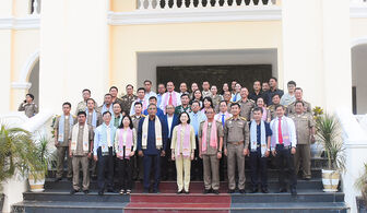 Tỉnh An Giang chúc Tết Chol Chnam Thmay năm 2024 tại tỉnh Kampong Chhnang