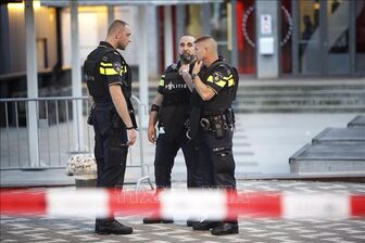 Cảnh sát Hà Lan sơ tán hơn 100 hộ gia đình sau vụ bắt cóc con tin ở thị trấn Ede