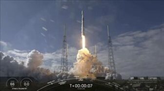 SpaceX phóng thêm 23 vệ tinh Internet Starlink vào không gian