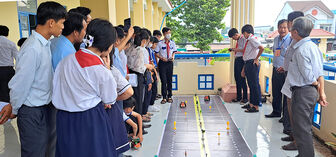 Trường THCS Vĩnh Thạnh Trung đạt giải nhất Cuộc thi Robotic Challenge tại huyện Châu Phú