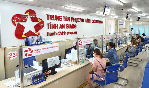 Đẩy mạnh cải cách thủ tục hành chính